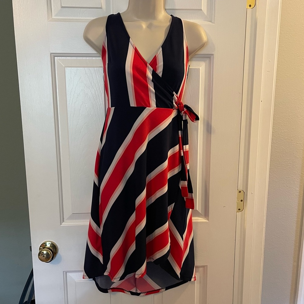 Express Dress - Perfect for Memorial Day & July 4th! - Faux Wrap, Hi-Lo Size S